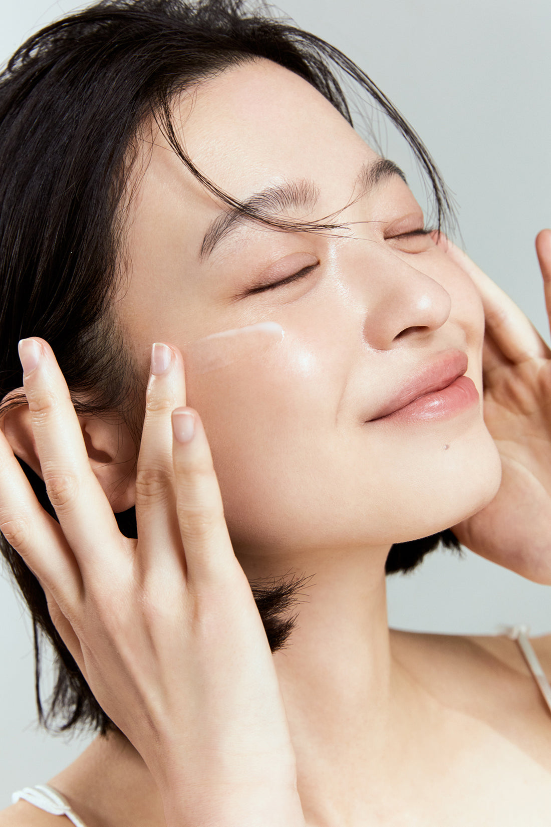 Why does autumn skin accelerate aging?
